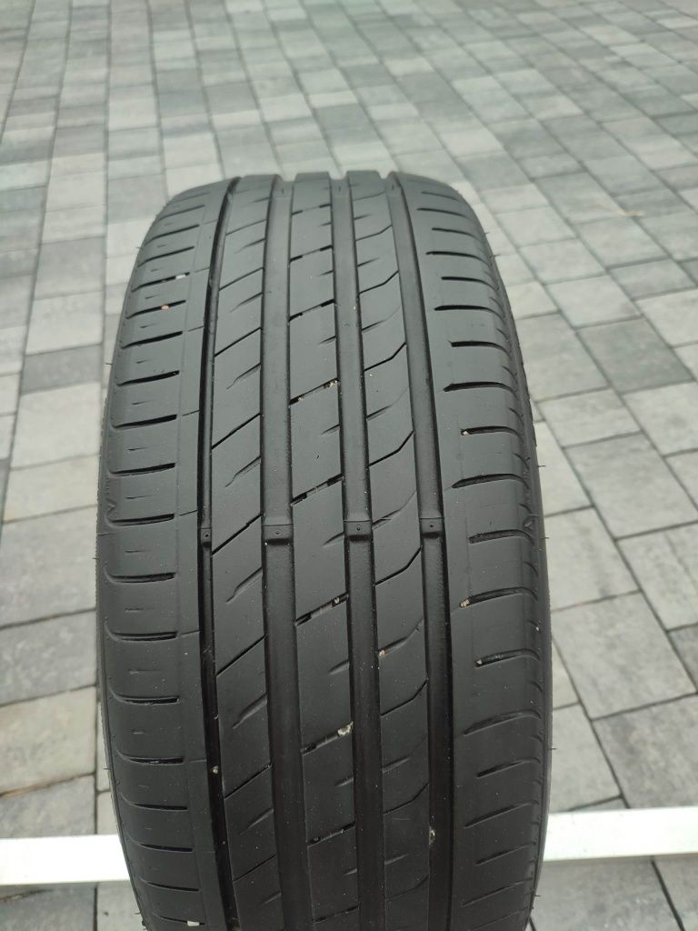 Opona letnia 1szt R17  205/45 Nexen Nrera Su1