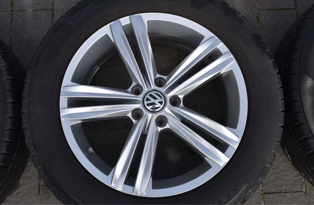 Komplet kól felgi VW Tiguan R-Line 18 Opony Zima
