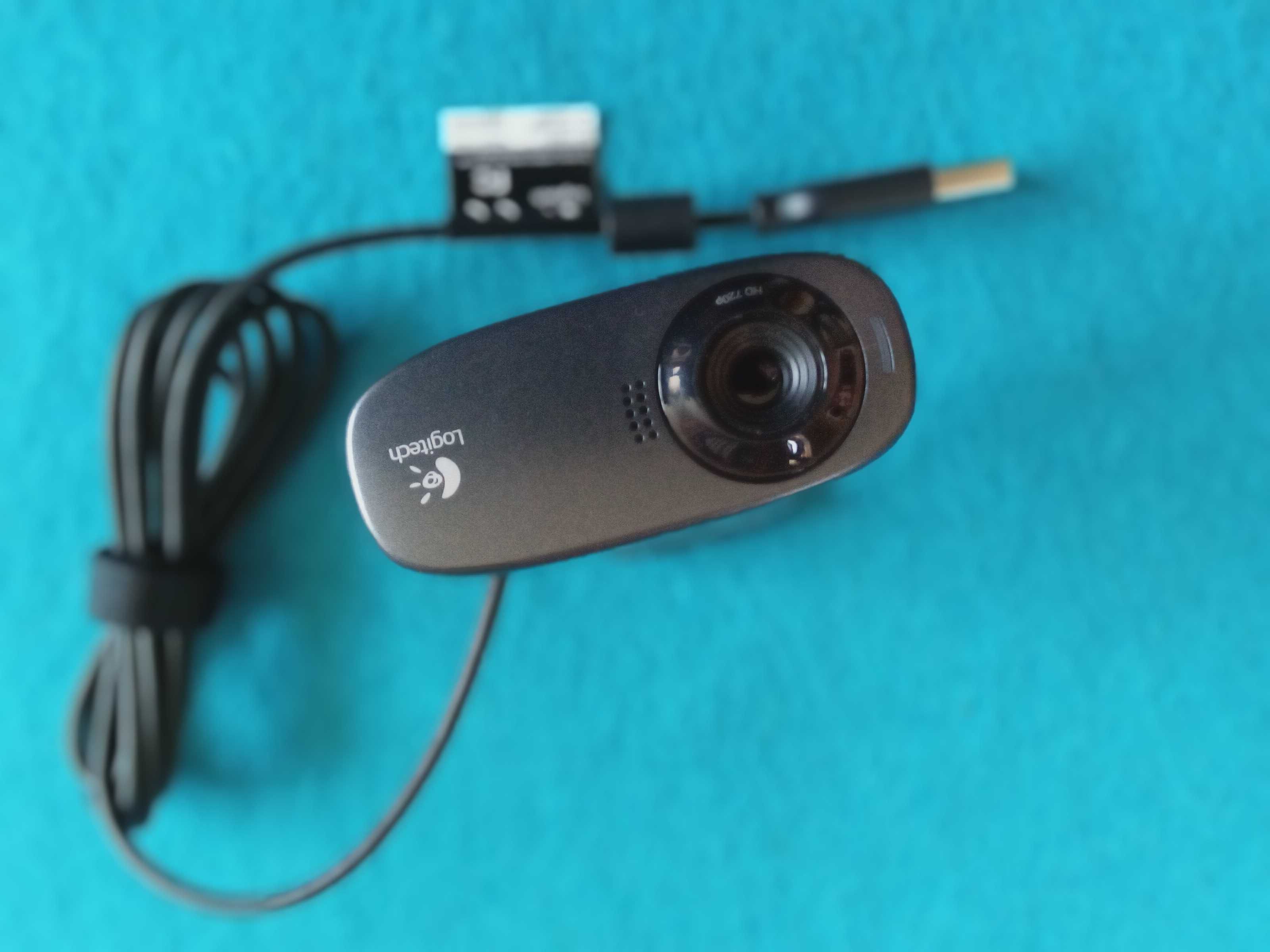 Фирменная USB веб-камера Logitech C310 с креплением и микрофоном