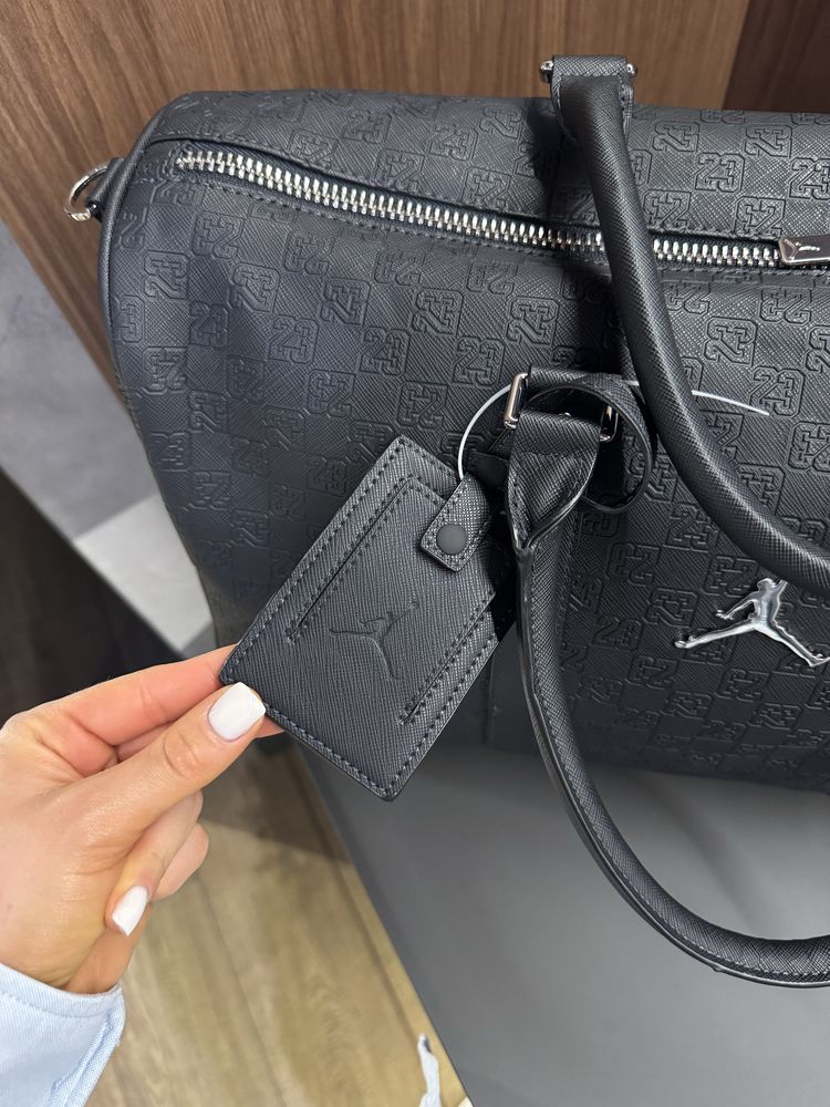 Спортивна сумка для поїздок тренувань Nike Jordan Monogram, НОВА