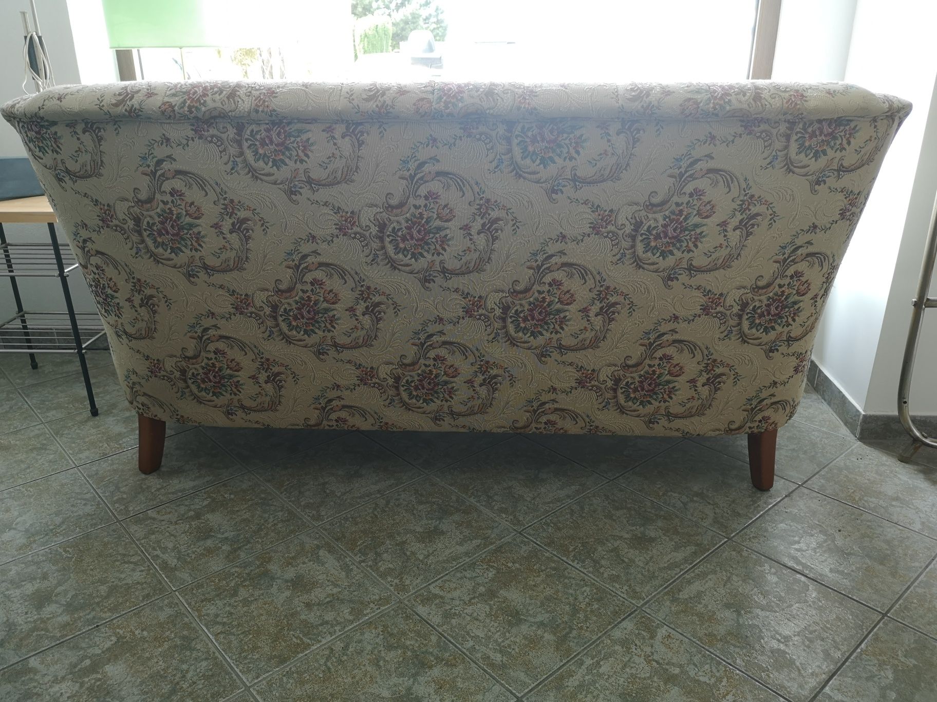 Sofa w stylu retro, vintage