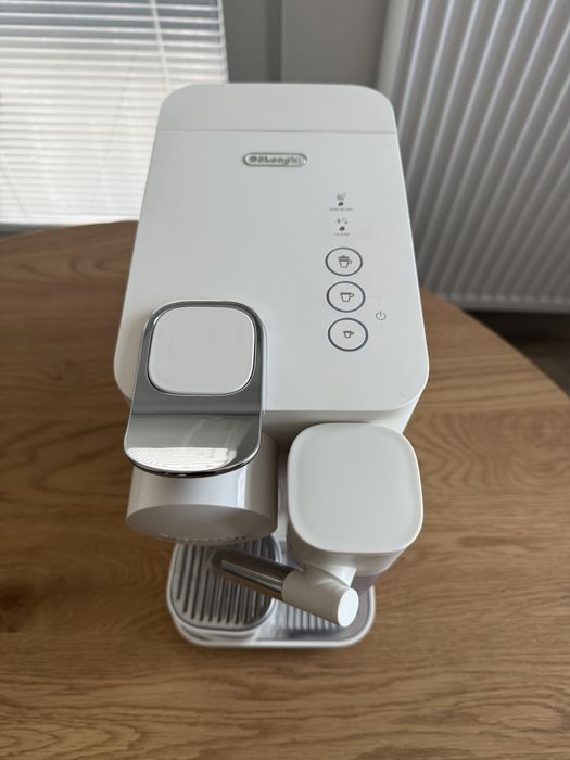 Ekspres DELONGHI Nespresso Lattissima One EN510.W Biały
