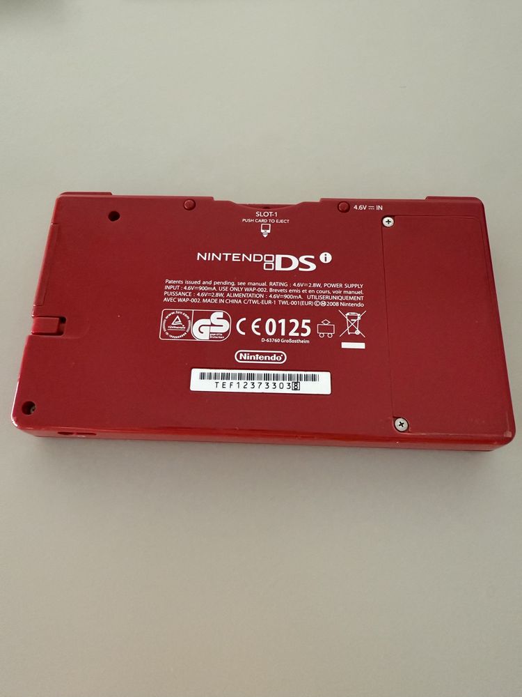 Nintendo dsi Vermelha com caixa e manuais