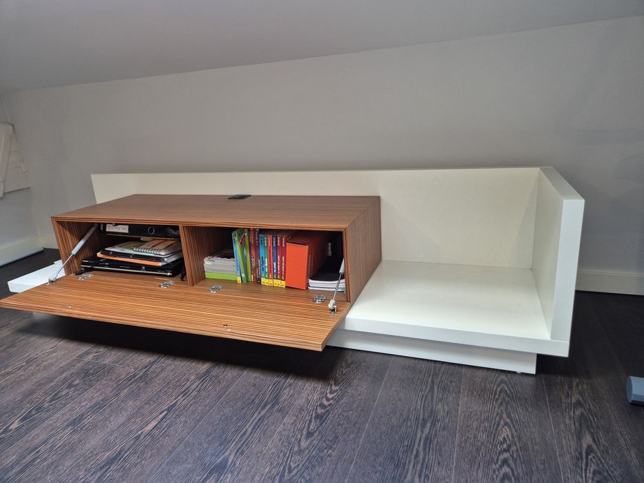 Aparador da antarte como novo