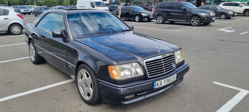 Mercedes-Benz 124 Coupe 300-24v