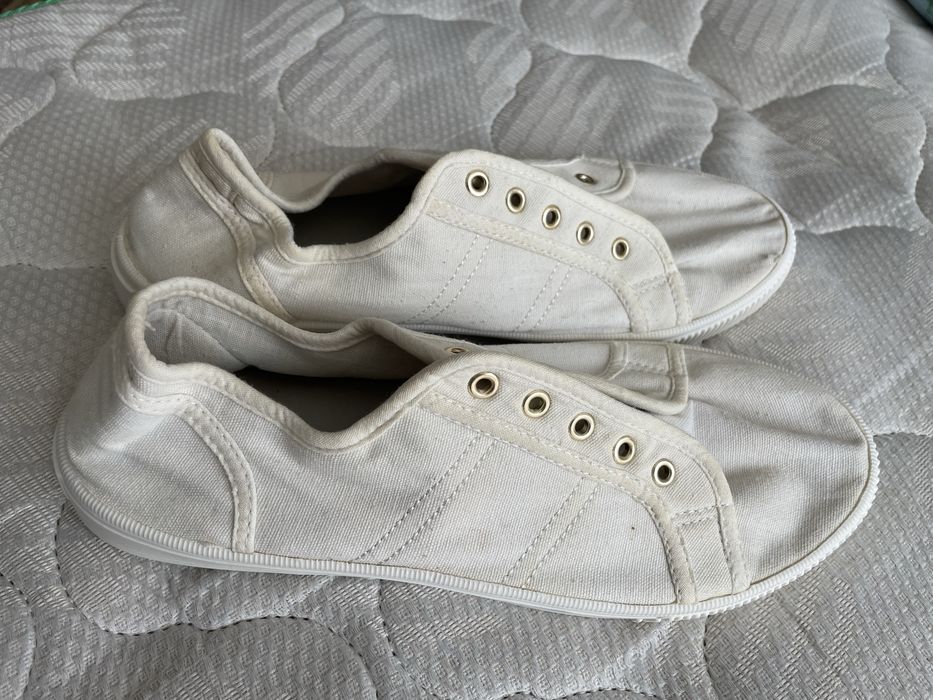 3 пари кросівок взуття на дівчину, кеди, кросівки на жінку розмір 37