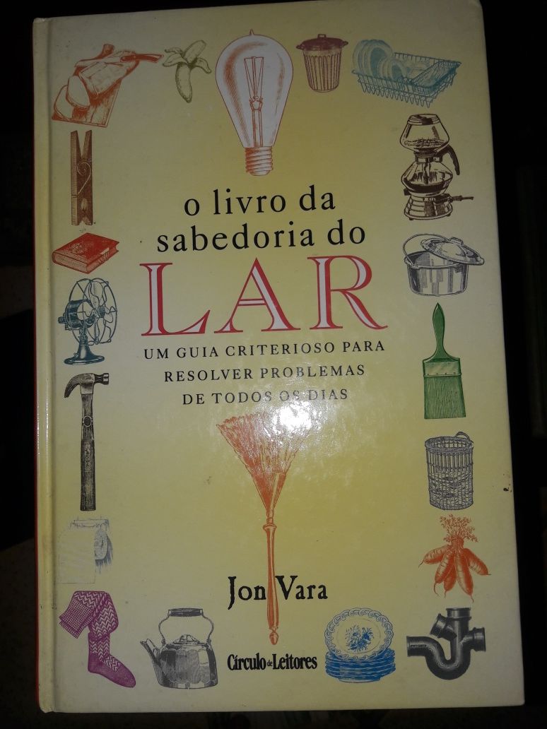 Centenas de livros variados