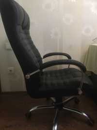Кресло Атлантис с кожаным сиденьем, обивка- кожзам