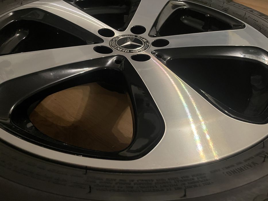 Koła ,felgi aluminiowe oryginalne Mercedes GLC ,Michelin 235/55/19