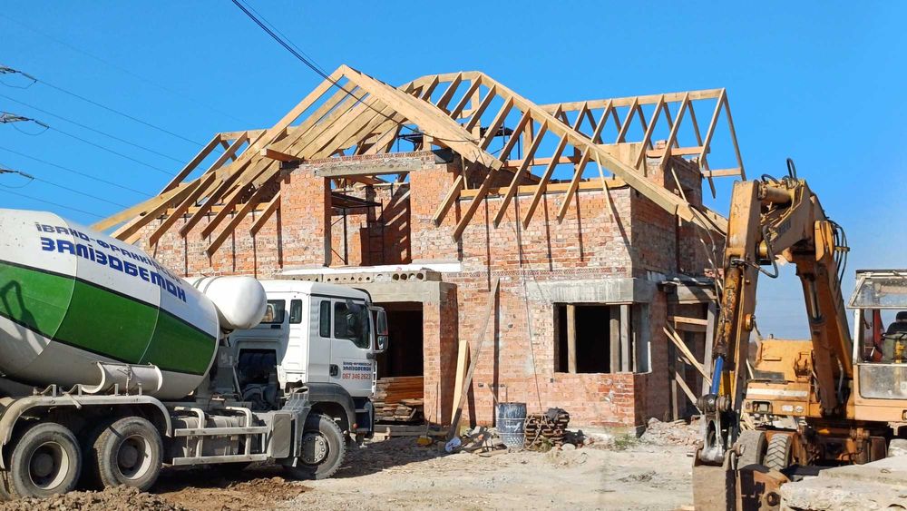 Дах. Будівництво, перекриття, ремонт дахів. Майстри-покрівельники.