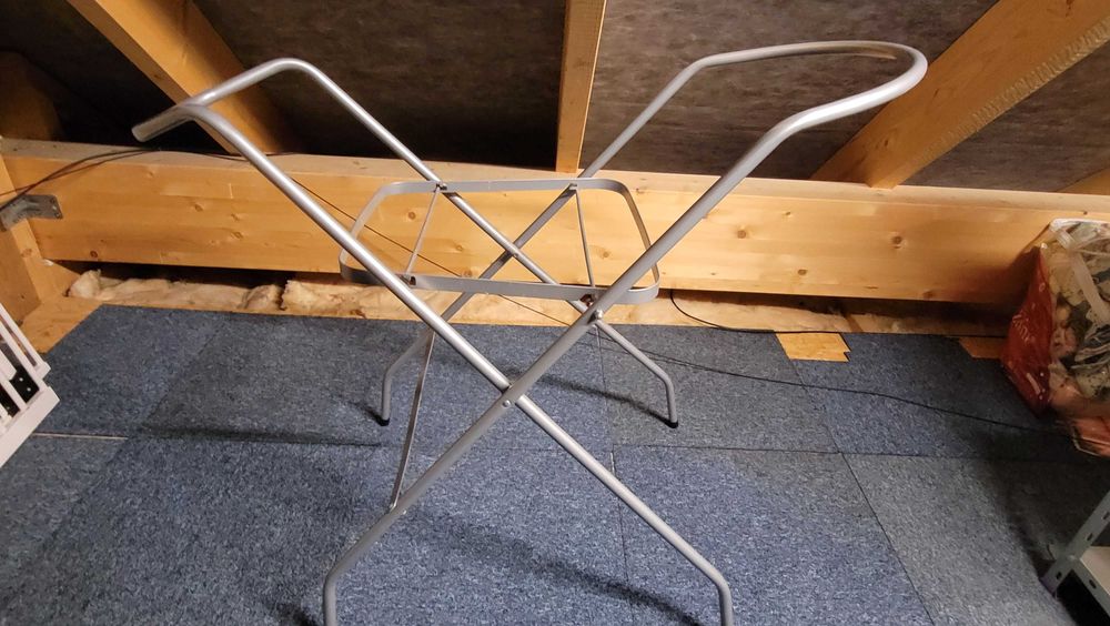 Stojak na wanienkę dziecięcą