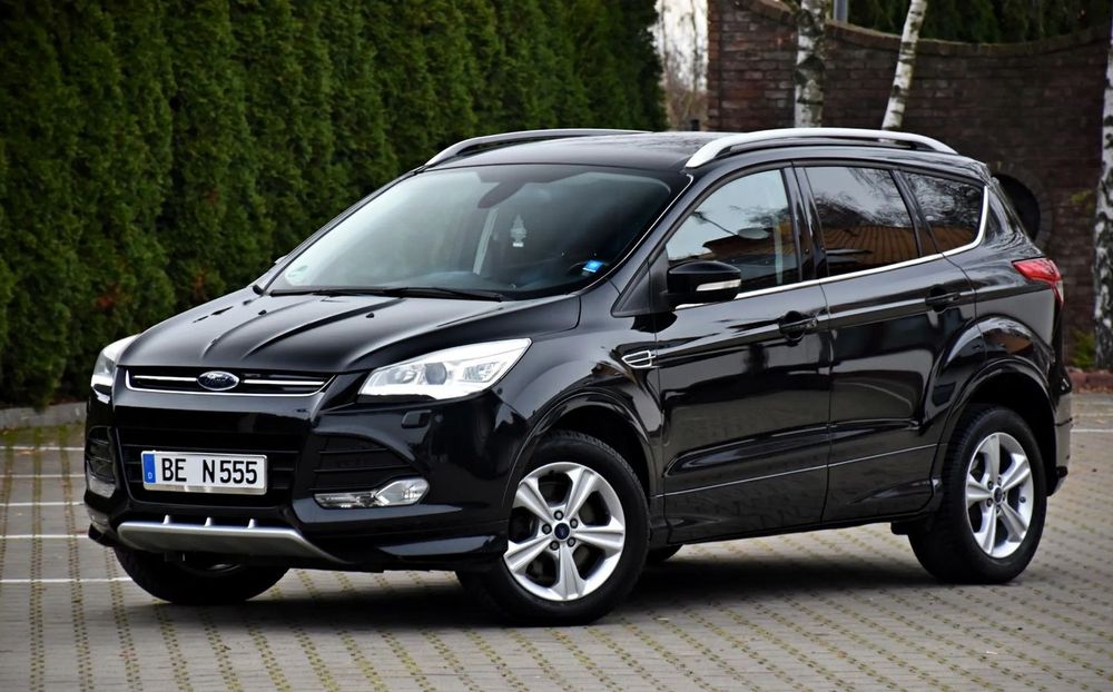 Ford Kuga 2013 року