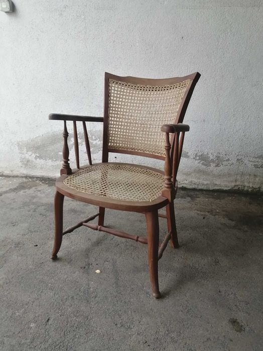 Cadeira Vintage de madeira e verga
