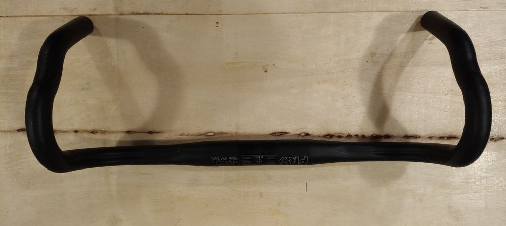 Kierownica szosowa PRO LT 31,8 anatomic