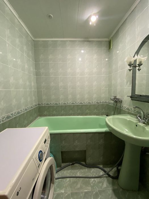 Сдам комфортабельную комнату для 1го парня м.Позняки Драгоманова