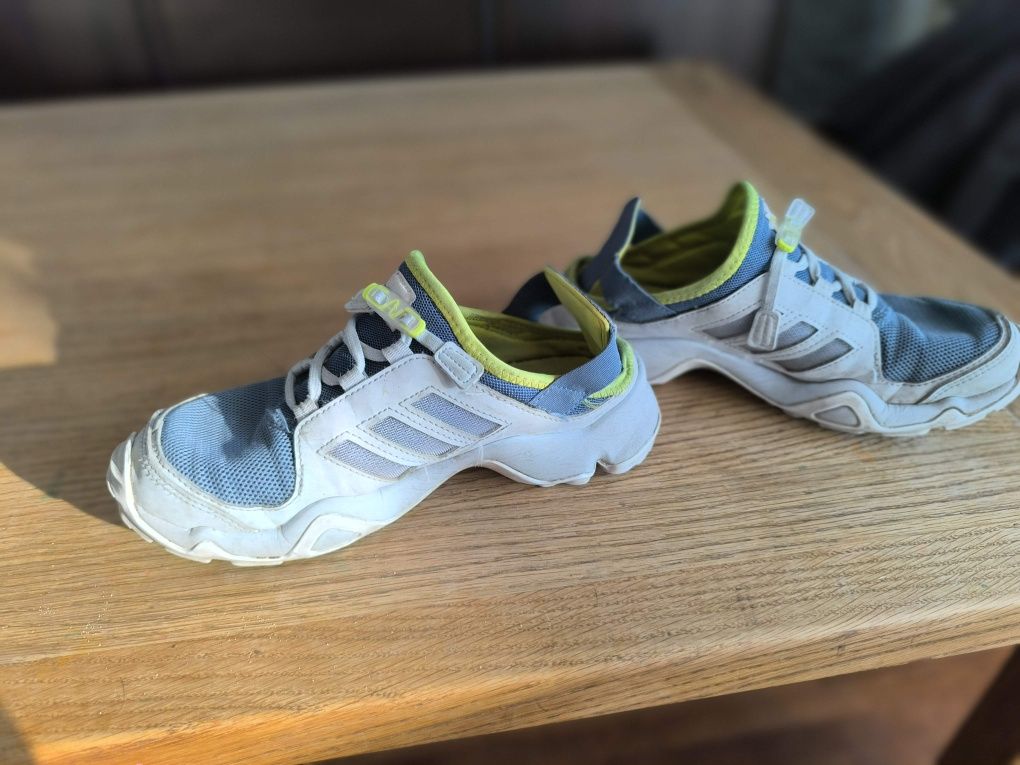 Buty Adidas terrex hydroterra