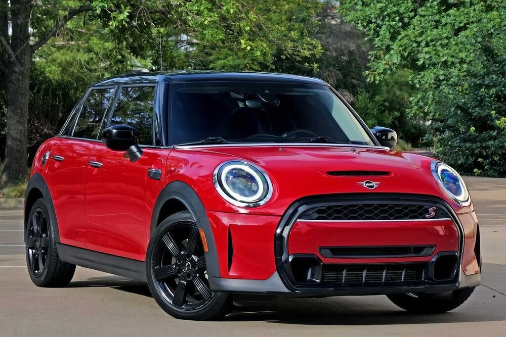 MINI Cooper      2022