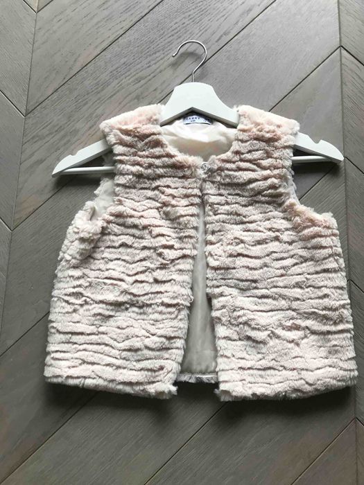 dziewczęca kamizelka w kolorze pódrowy róż 128 cm 7-8 lat