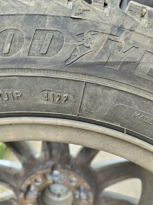 Диски з резиною 5×114,3. Стан нових