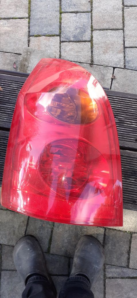 Lampy tył komplet Nissan Primera P12 kombi