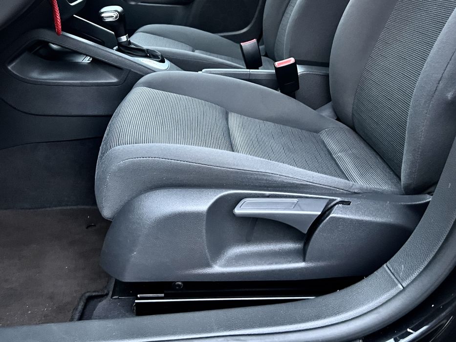 VW Golf 5 1.6 FSI, автомат, бензин - 198 000 км