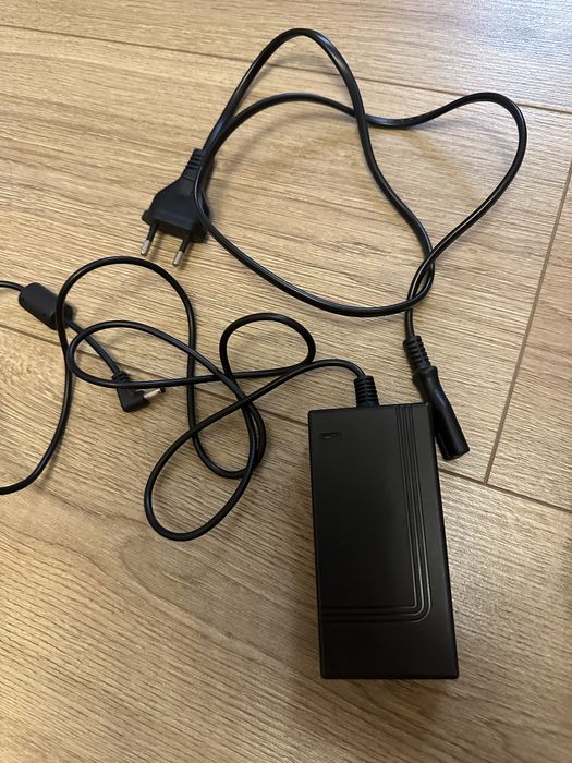 Двд- проигрыватель в отличном состоянии