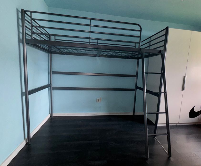 Łóżko piętrowe Svarta +sofa typu Fridhult+ GRATIS organizer