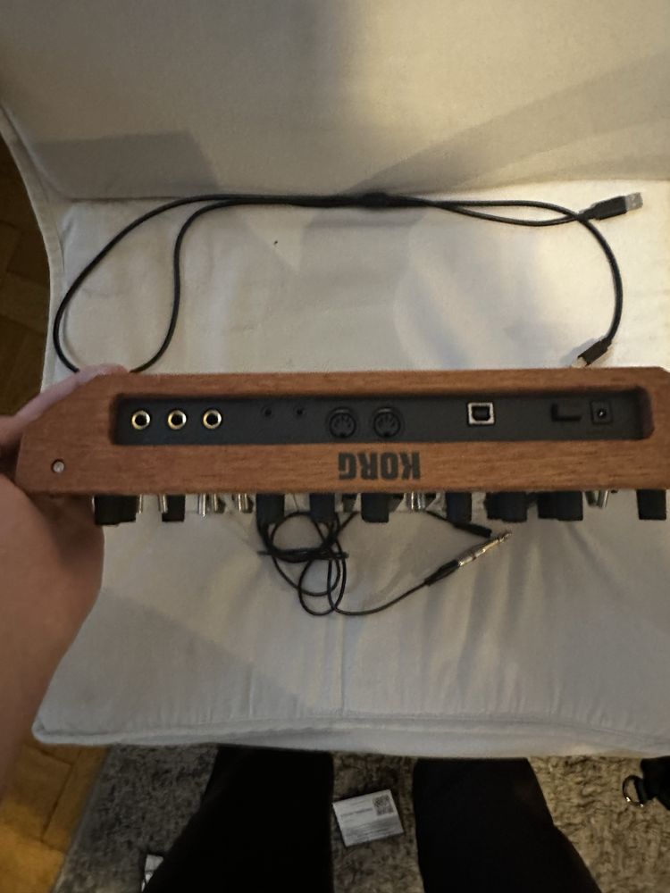 syntezator Korg Monologue + Kabel midi + Kabel duży jack