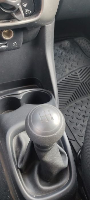 Citroën C1 preto metalizado