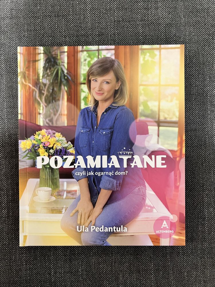 Książki „Pozamiatane” i „Podaj dalej” Ula Pedantula/ Ula Hincz