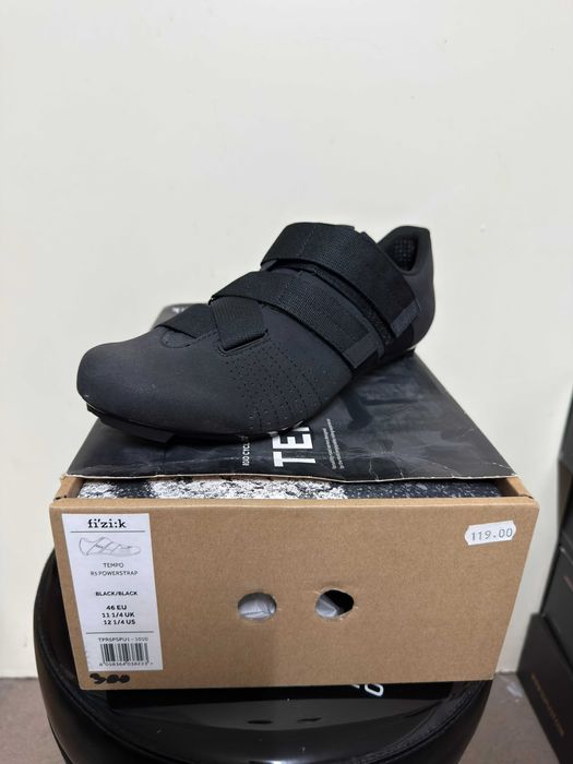 Buty rowerowe Fizik Tempo R5 Powerstrap – black/black, r. 46