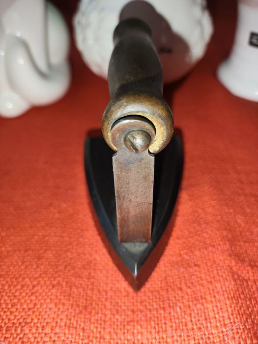 Stare zabytkowe żelazko na duszę Antyk MÖLINTORPS KOLBÄCK"