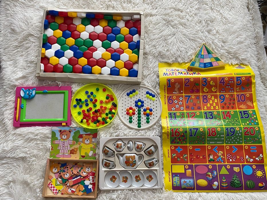 Великий набір іграшок для дітей, мозайка і тд.