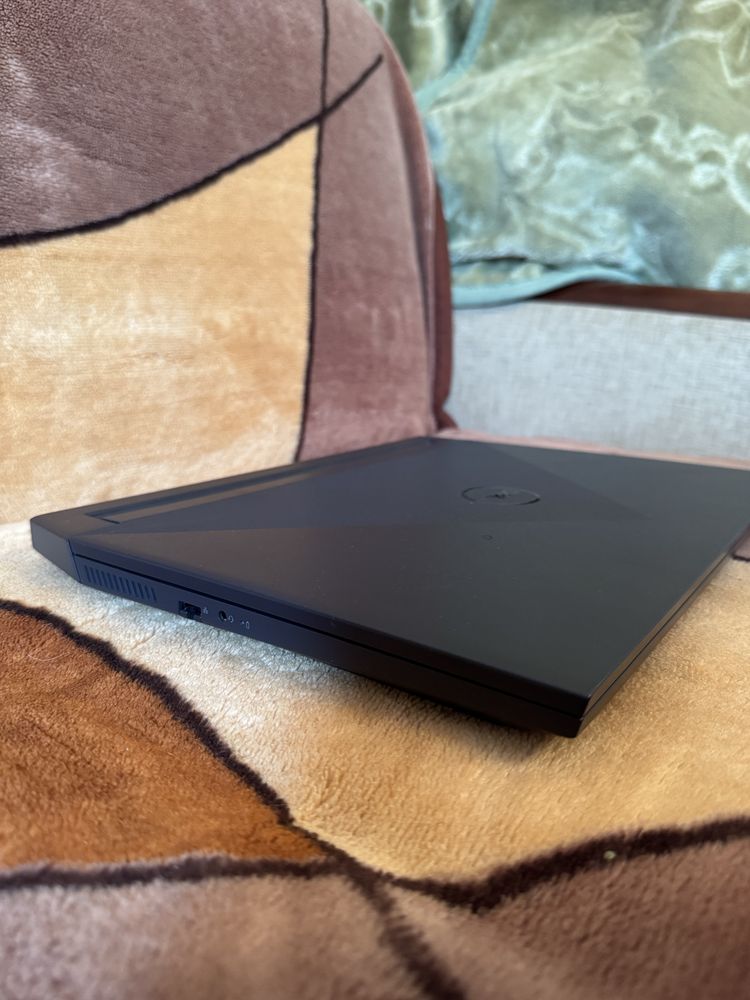 Laptop gamingowy DELL G15 5510
