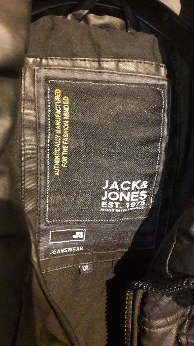 Elegancka czarna kurtka zimowa Jack&Jones Roz. XXL
