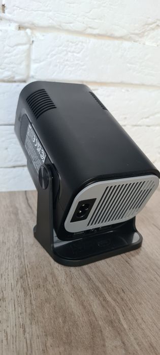 Продам Проектор 4к, wifi, usb