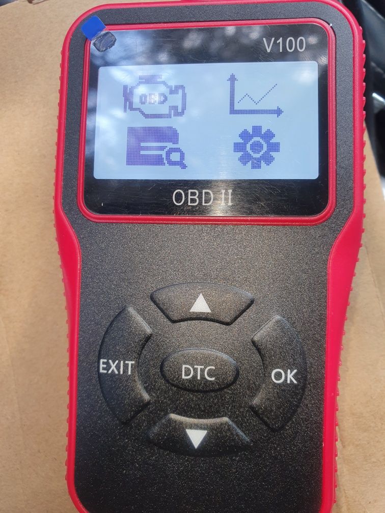 Skaner OBD V100 do usuwania podstawowych błędów