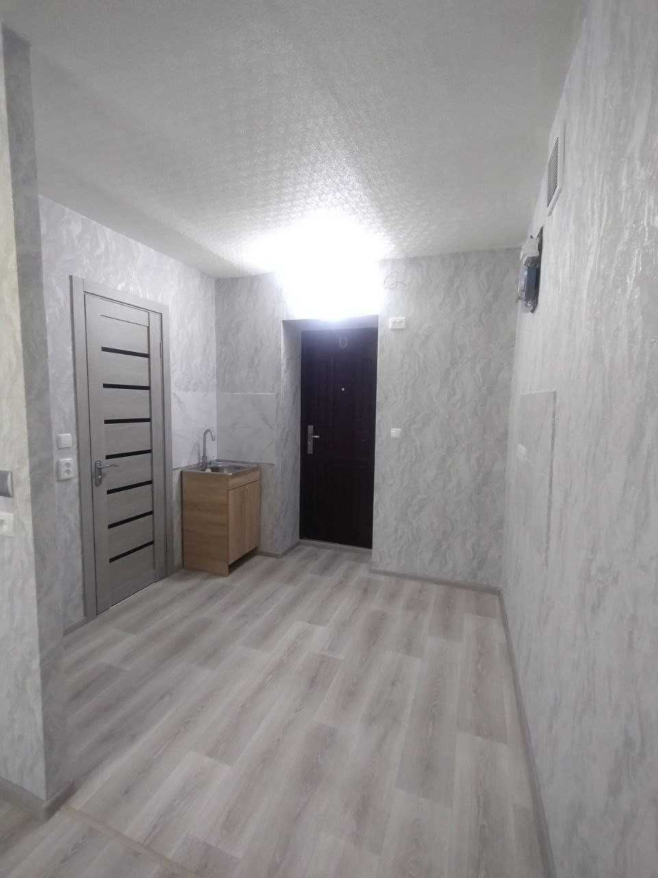 Продам мини-квартиру возле метро Масельского