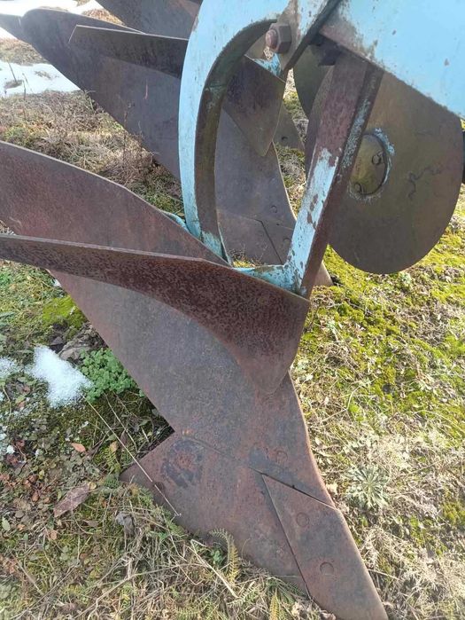 Продам плуг з Польщі