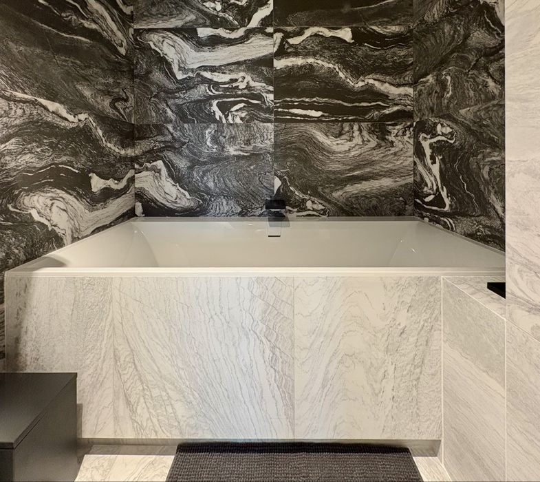 Видовая двухэтажная квартира с террасой на крыше, ул. Л. Толстого, 25