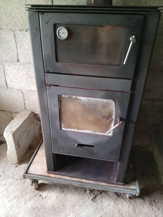 Salamandra a lenha com fornalha