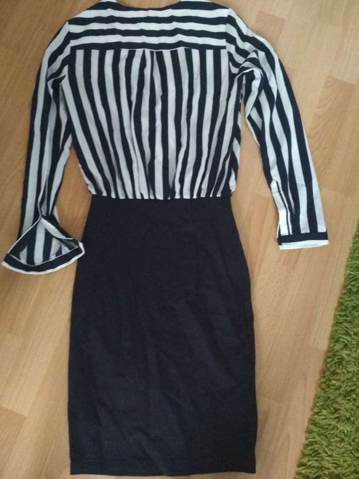 Sukienka S H&M