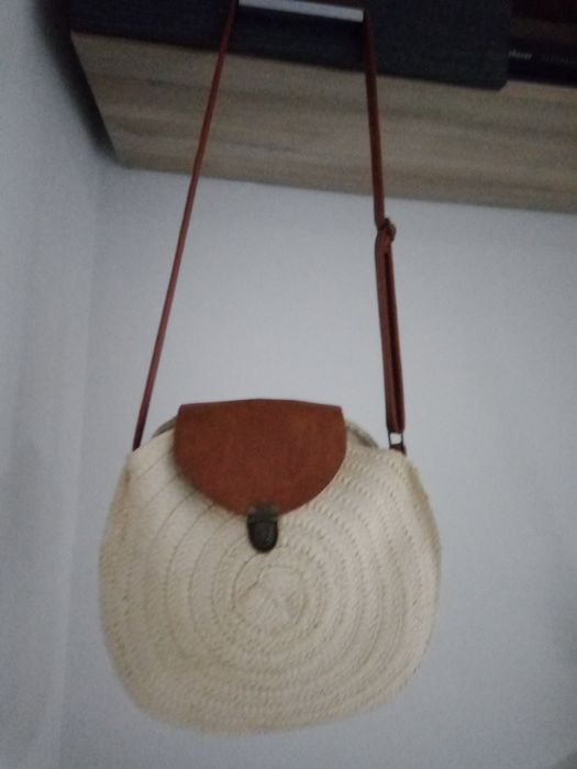 Mala palhinha como nova