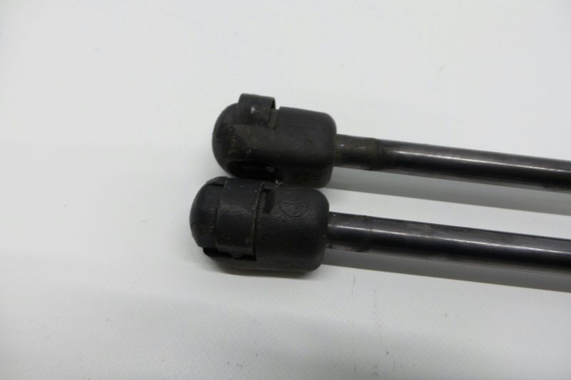 Vendo Amortecedores da mala vw passat b6