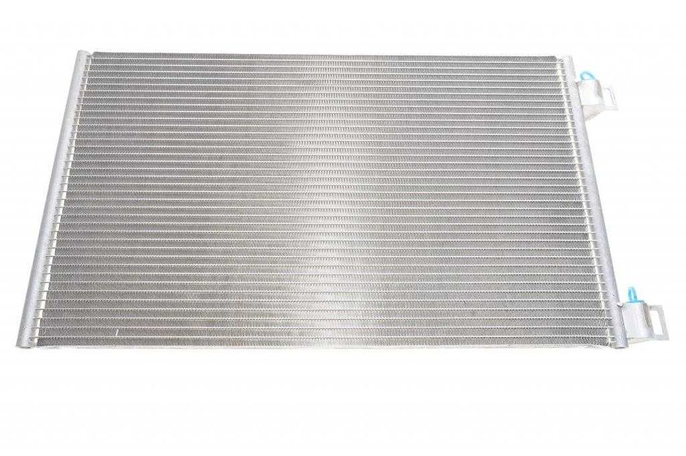 Радіатор кондиціонера Renault Kangoo Trafic Scenik Megane Laguna Logan