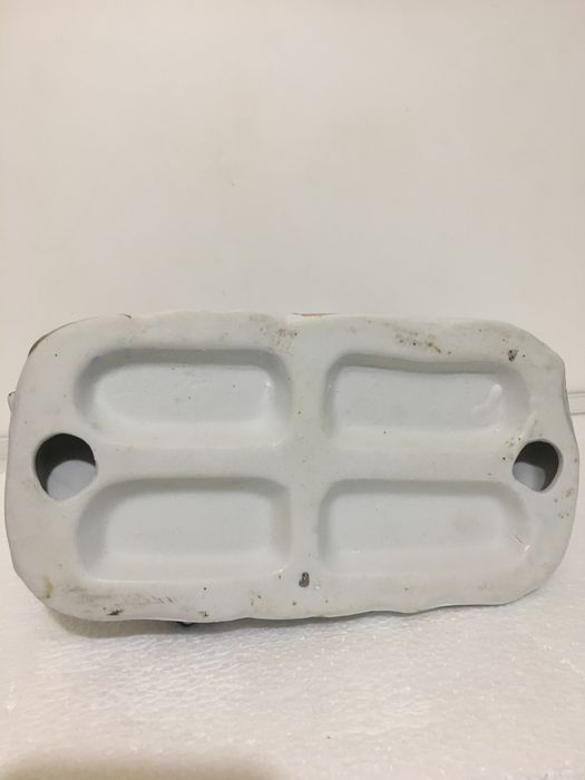 Винтажная фарфоровая статуэтка расписанная вручную