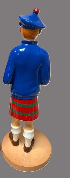 Tintin, figura em cerâmica com 50 cm de altura