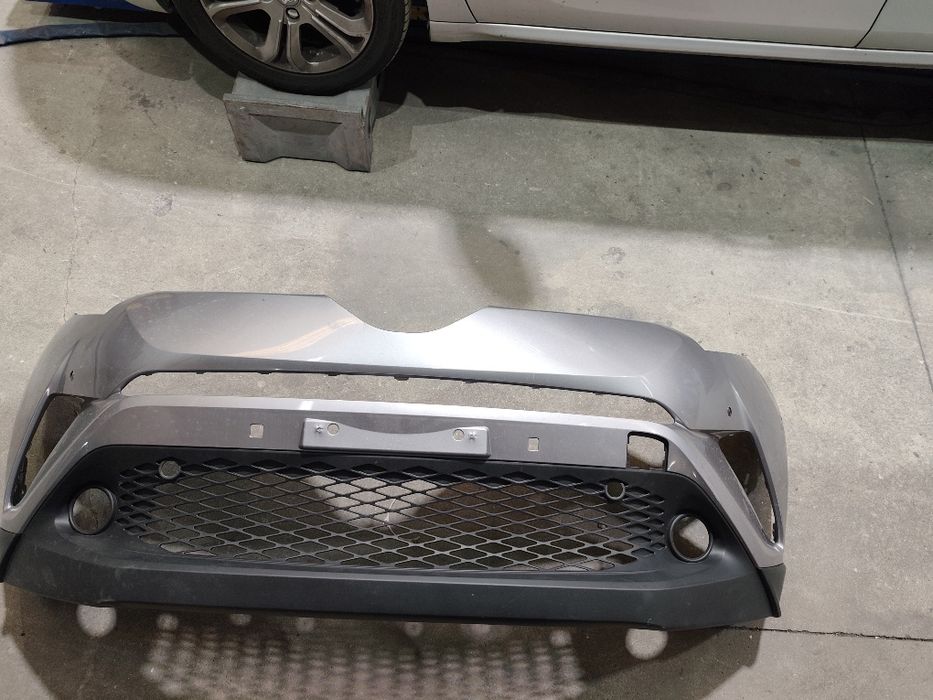 Para choques frontal Toyota C-HR