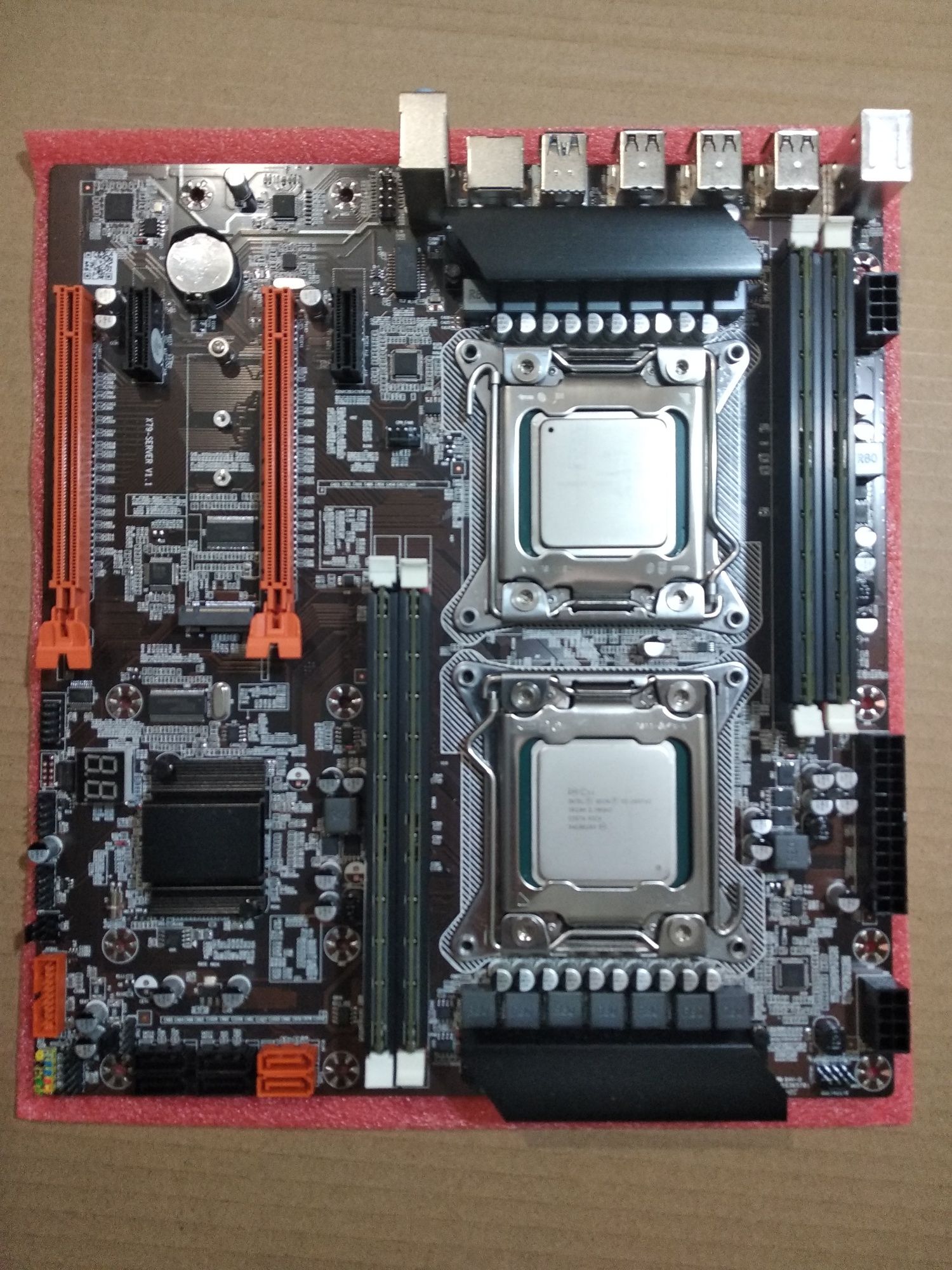 Плата для рендера, станции X79 Dual (LGA2011) Xeon