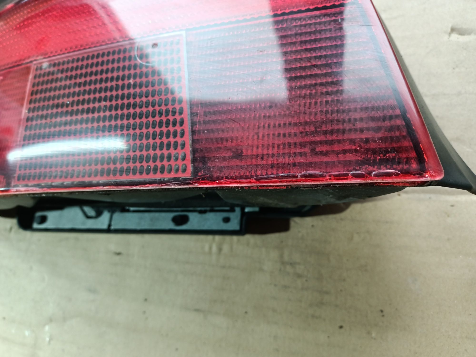 Lampa lewa tył tylna BMW E39 sedan